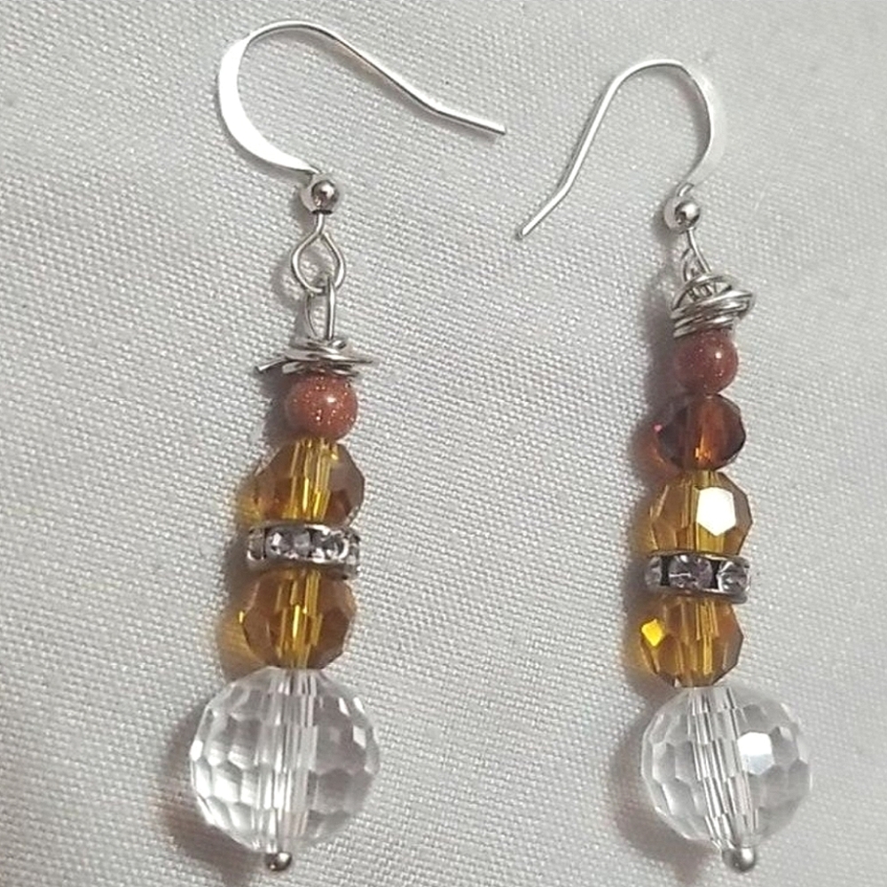 Sandstone faceted and two Swarovski crystals earrings